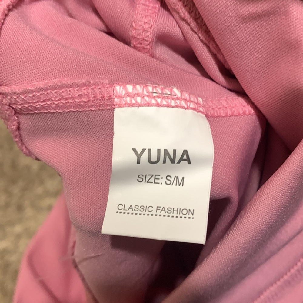 Pink athletic set - Picture 2 of 6